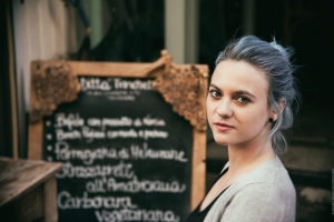Metropolitan Girl